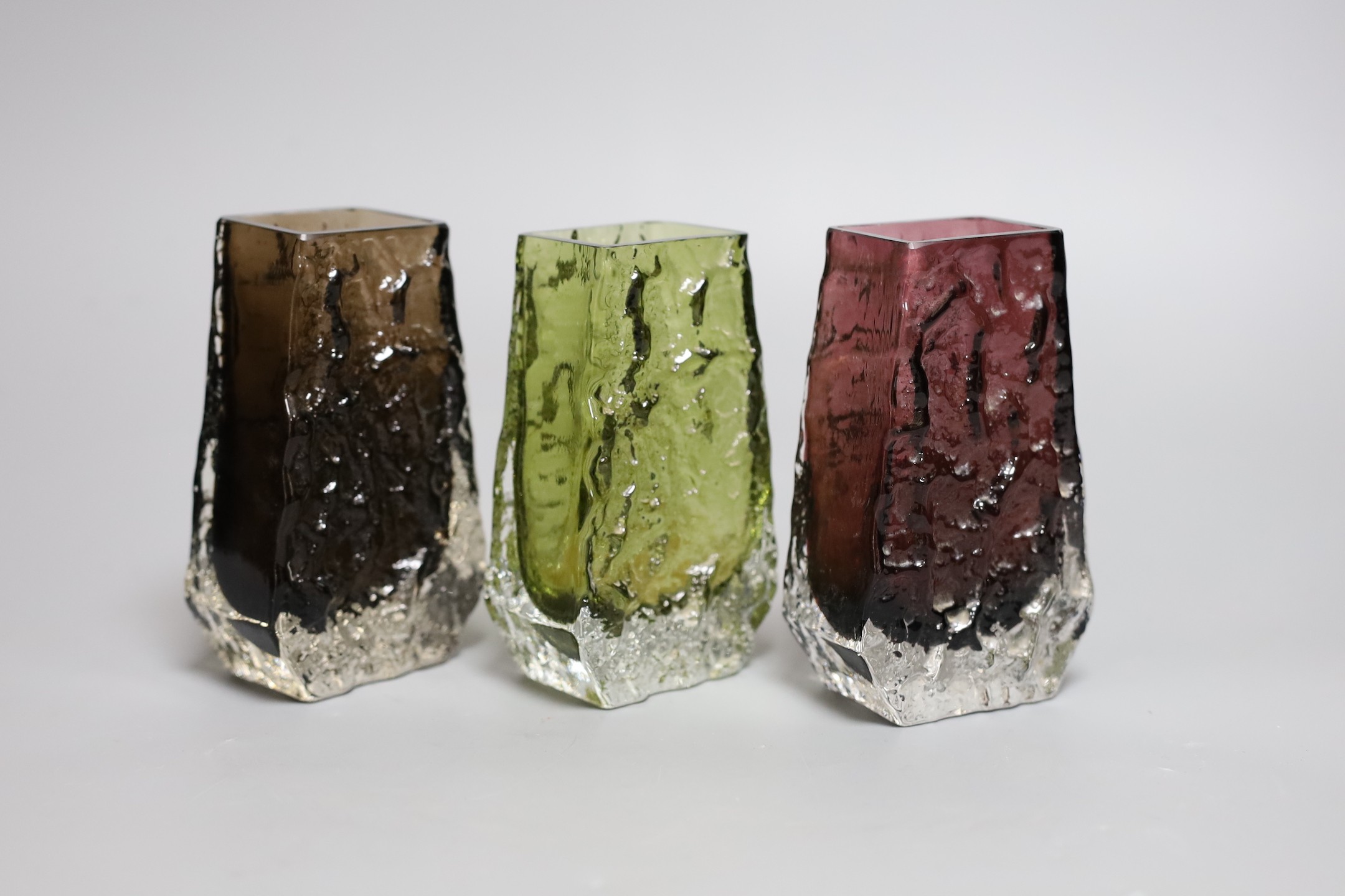 Three Whitefriars 'Coffin' vases, various colours, each 18cm high